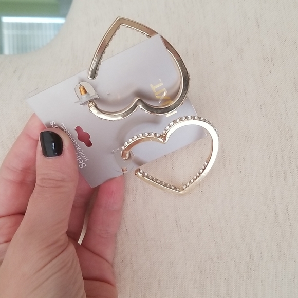 Large Gold Heart Post Earrings with Crystals, NWT - Picture 6 of 7